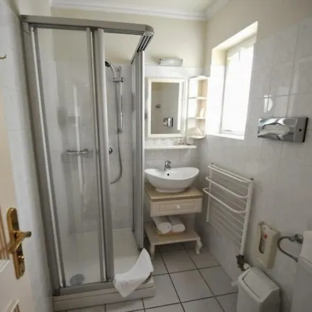 Medici & Restaurant 4*