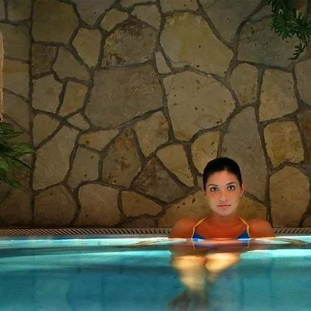 Hotel Medici & Restaurant 4*