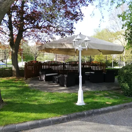 Medici & Restaurant 4* Veszprem