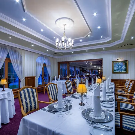 Medici & Restaurant Hotel