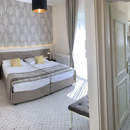 Medici & Restaurant Hotel