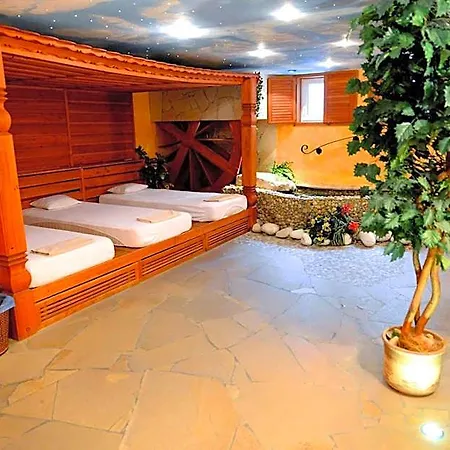 Medici & Restaurant Hotel Veszprem