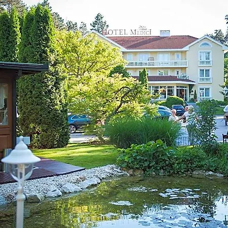 Hotel Medici & Restaurant 4*