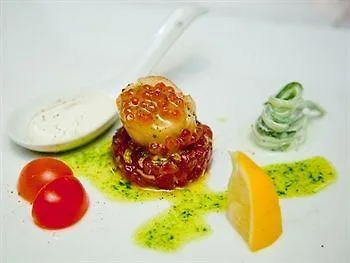 Medici & Restaurant Отель Веспрем