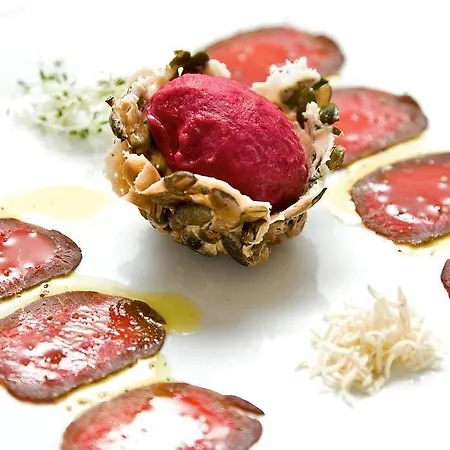 Medici & Restaurant Отель 4*