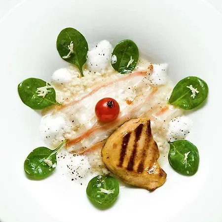 Medici & Restaurant Отель 4*