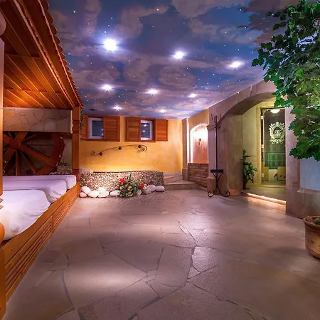 Medici & Restaurant 4* Veszprem