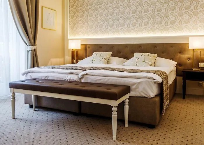 Medici & Restaurant Hotel Veszprem